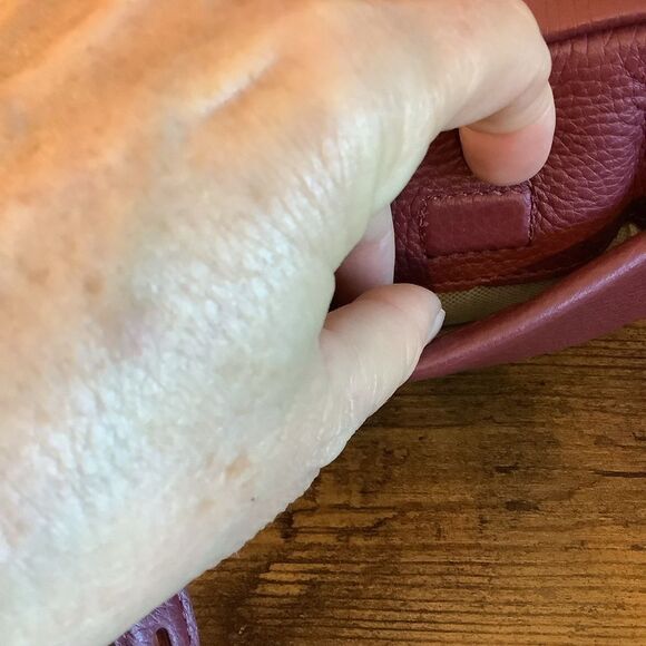 NWT 💕 Etienne Aigner Stella Mini Camera Leather Crossbody 💝💯🙌 - Picture 8 of 13